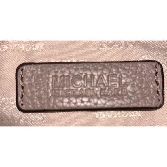 Michael Kors Brooklyn Grommet Leather Taupe Hobo Convertible Bag Authenticated - Picture 8 of 10